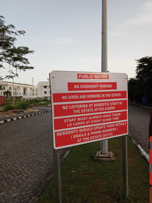 Customized Signage with light – Bright up your Brand